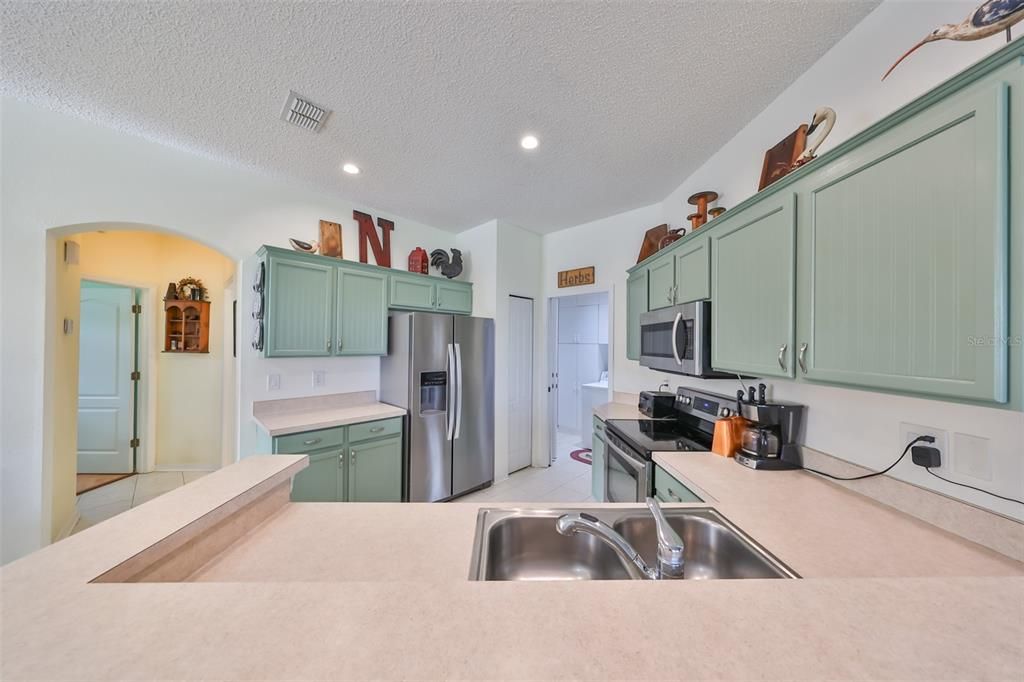 Plenty of counter space for convivence when entertaining or just cooking for the household.