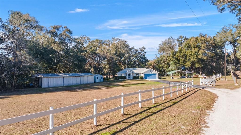 Recently Sold: $499,900 (5 beds, 3 baths, 1752 Square Feet)