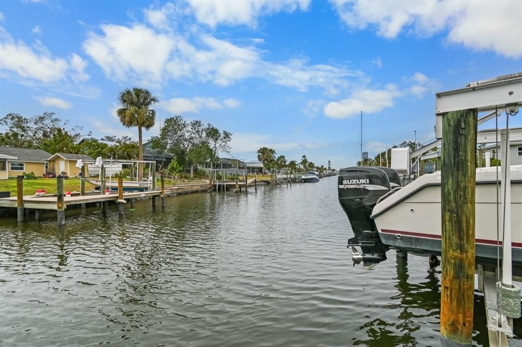 For Sale: $475,000 (3 beds, 2 baths, 1804 Square Feet)