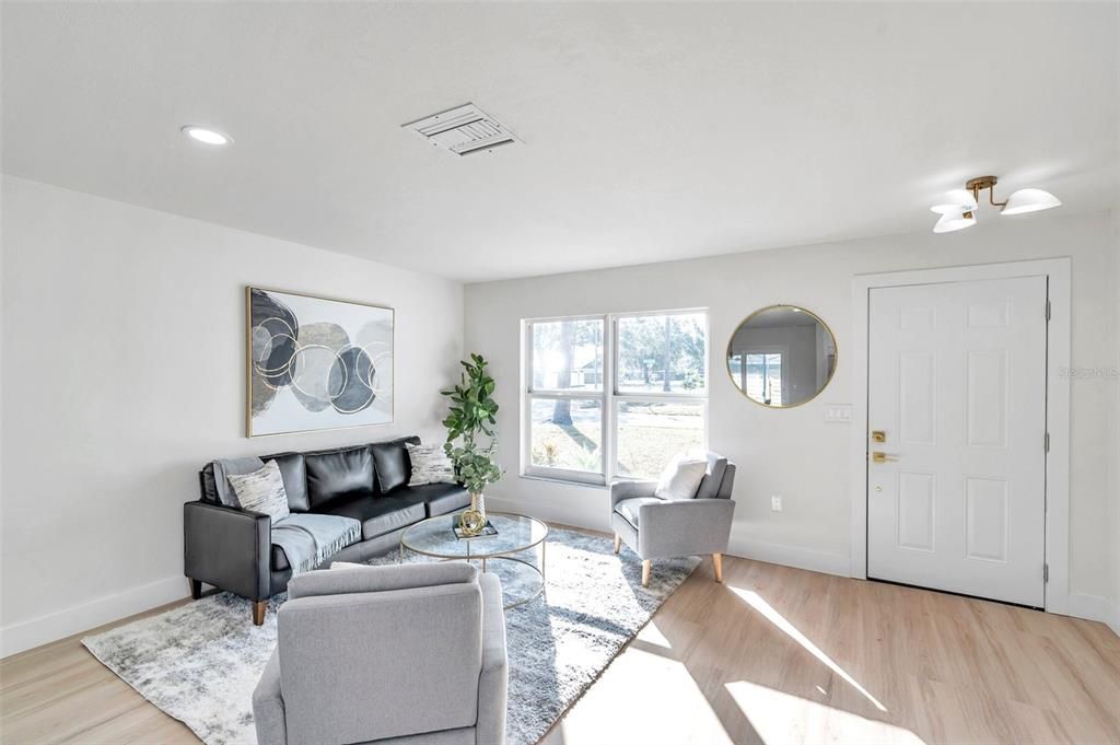 For Sale: $499,900 (3 beds, 2 baths, 1480 Square Feet)