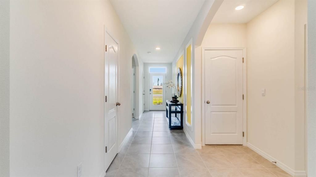 For Sale: $343,990 (4 beds, 2 baths, 1828 Square Feet)