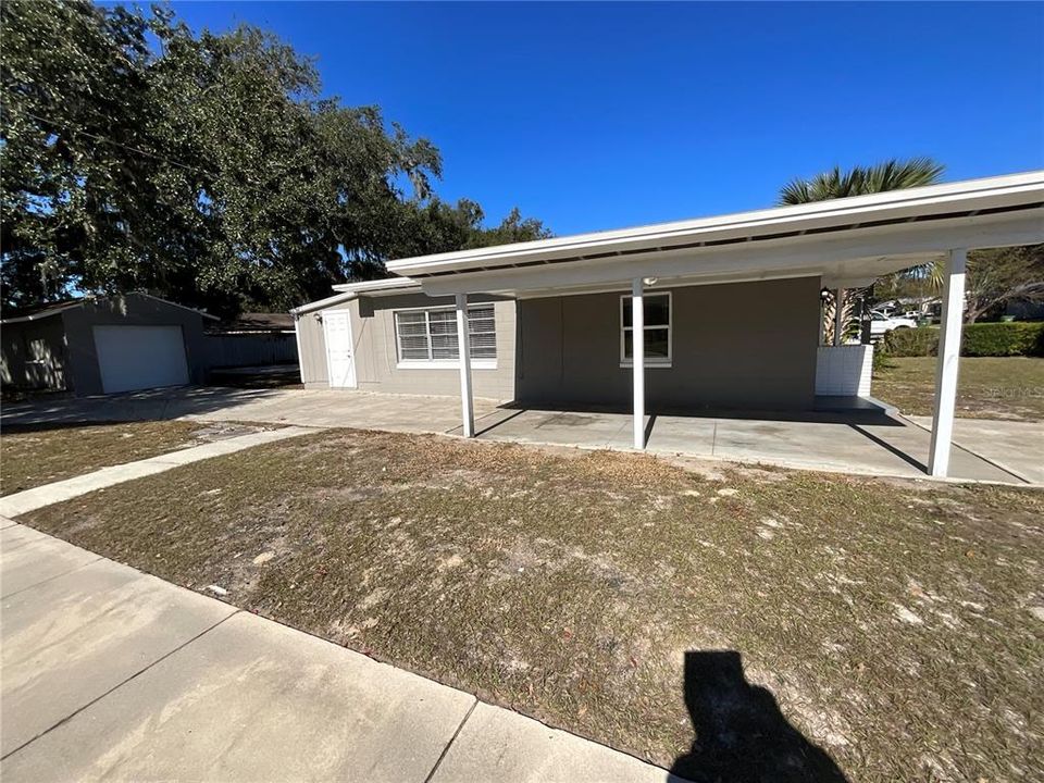 For Sale: $230,000 (3 beds, 2 baths, 1170 Square Feet)