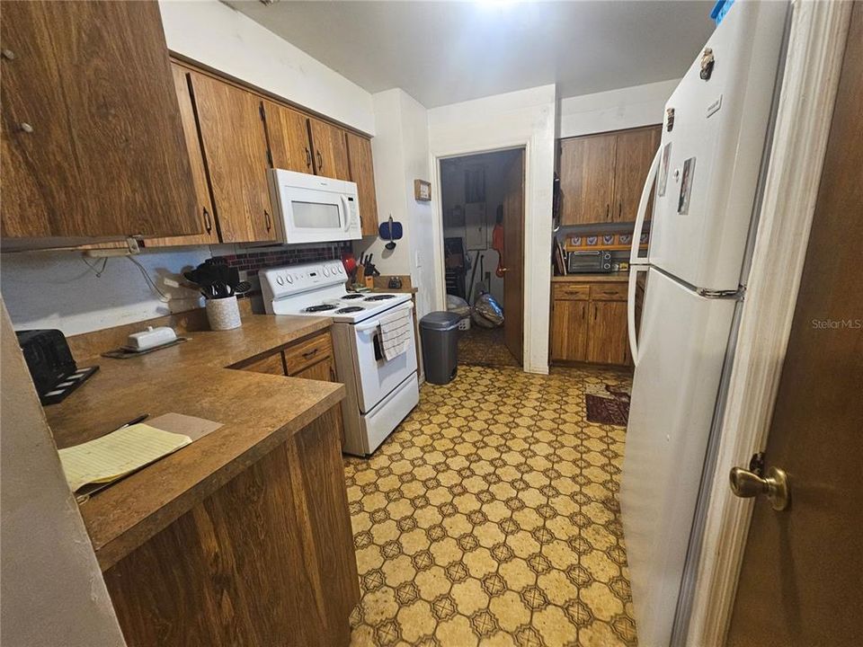 For Sale: $290,000 (3 beds, 1 baths, 1680 Square Feet)