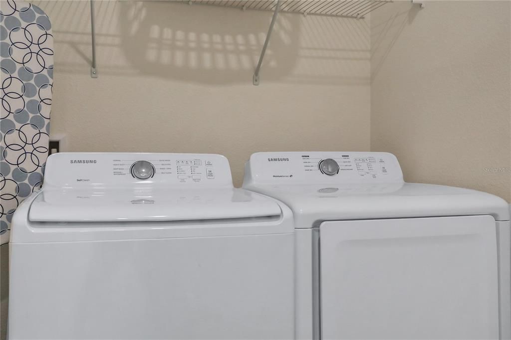 待售: $1,750,000 (8 贝兹, 9 浴室, 4092 平方英尺)