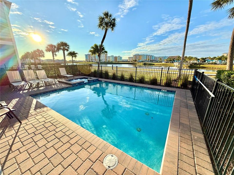 待售: $1,750,000 (8 贝兹, 9 浴室, 4092 平方英尺)