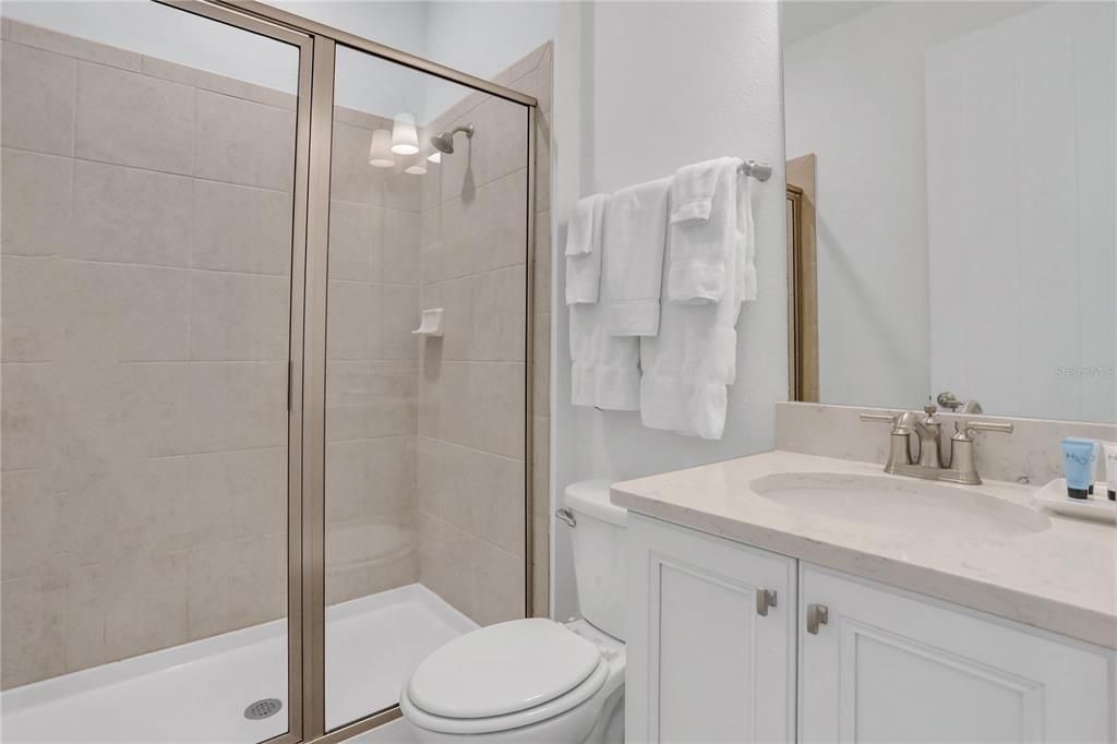 待售: $1,750,000 (8 贝兹, 9 浴室, 4092 平方英尺)