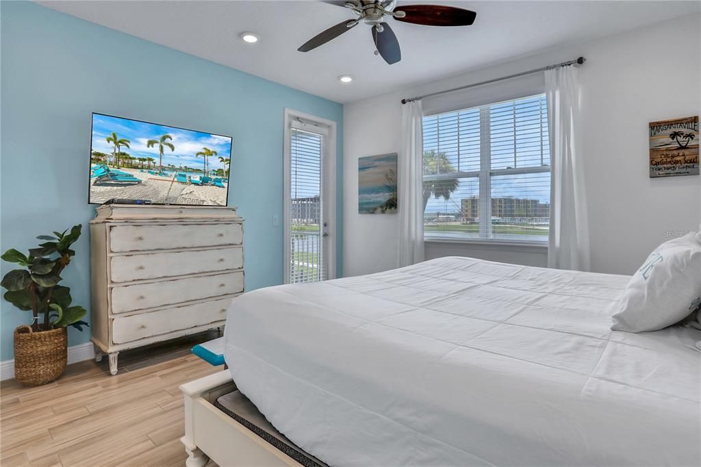 待售: $1,750,000 (8 贝兹, 9 浴室, 4092 平方英尺)