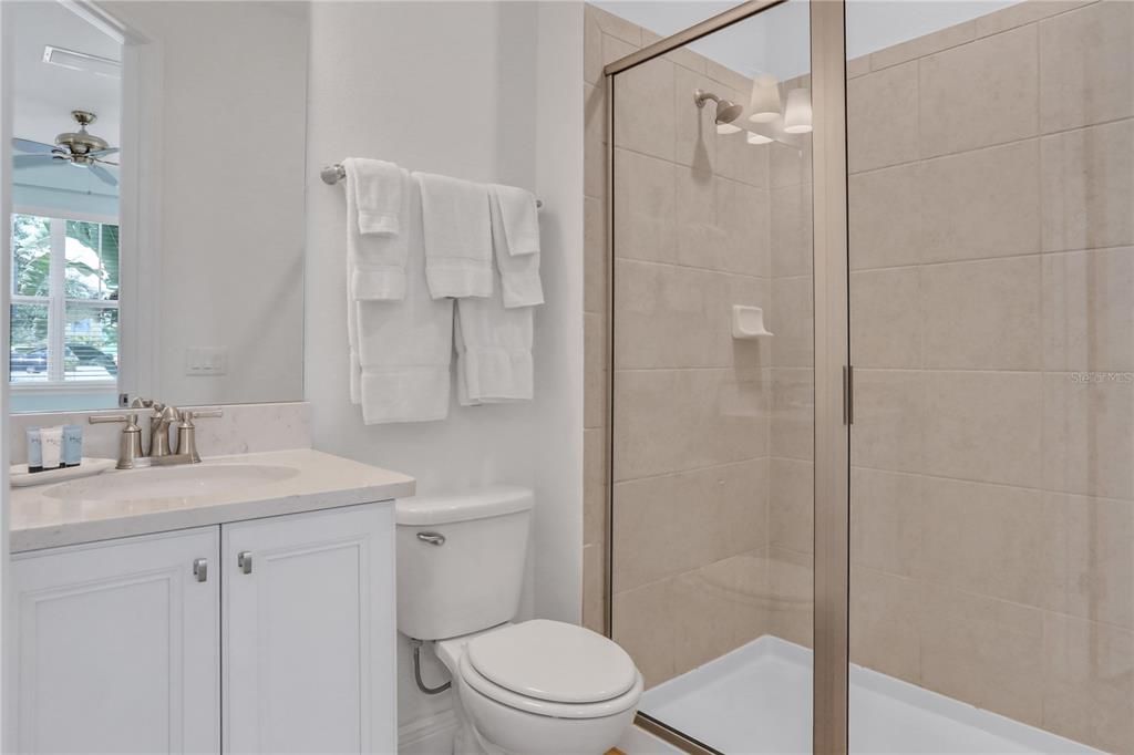 待售: $1,750,000 (8 贝兹, 9 浴室, 4092 平方英尺)