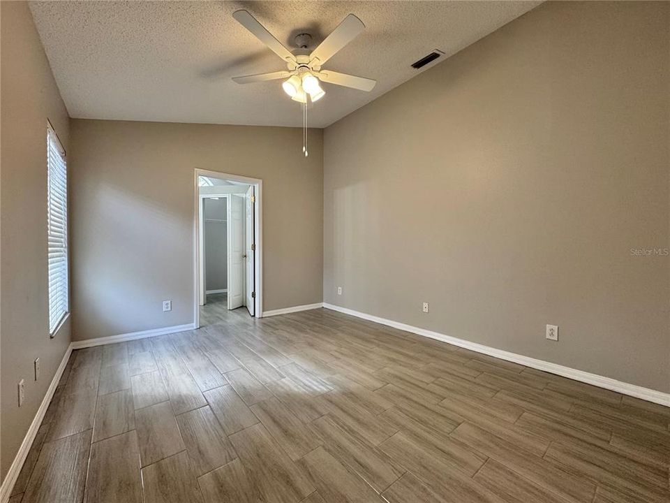 For Rent: $3,300 (4 beds, 2 baths, 1351 Square Feet)