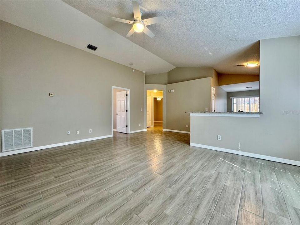 For Rent: $3,300 (4 beds, 2 baths, 1351 Square Feet)