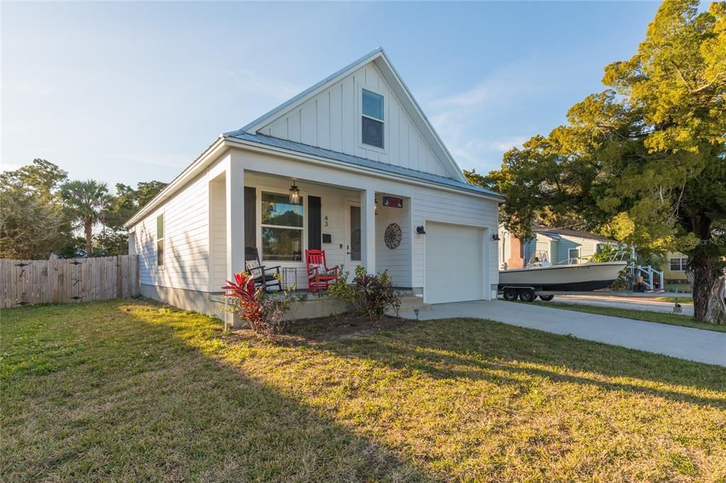 For Sale: $779,000 (3 beds, 2 baths, 1710 Square Feet)