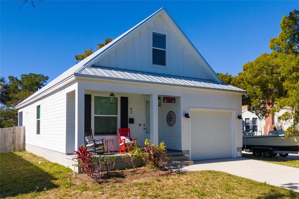 For Sale: $779,000 (3 beds, 2 baths, 1710 Square Feet)