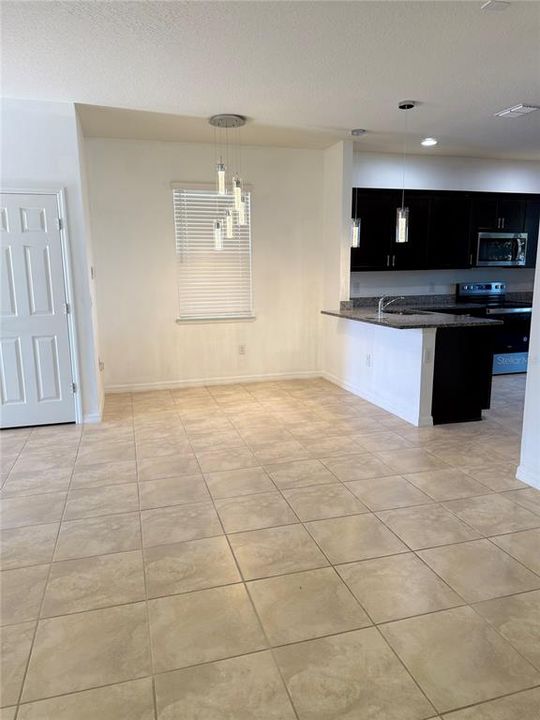 For Rent: $3,000 (3 beds, 2 baths, 2128 Square Feet)