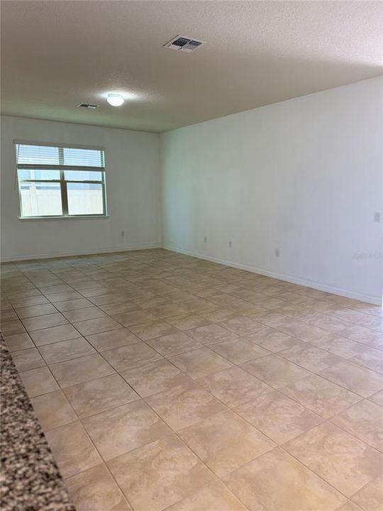 For Rent: $3,000 (3 beds, 2 baths, 2128 Square Feet)