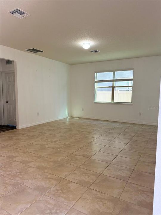 For Rent: $3,000 (3 beds, 2 baths, 2128 Square Feet)