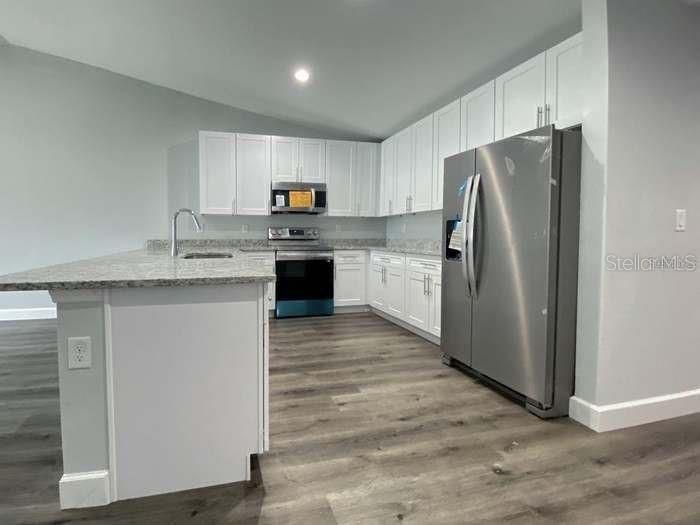 For Rent: $1,797 (3 beds, 2 baths, 2270 Square Feet)