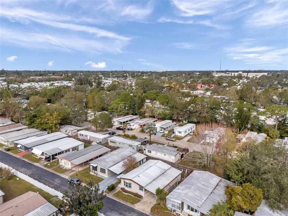 合同活跃: $65,000 (2 贝兹, 2 浴室, 1063 平方英尺)