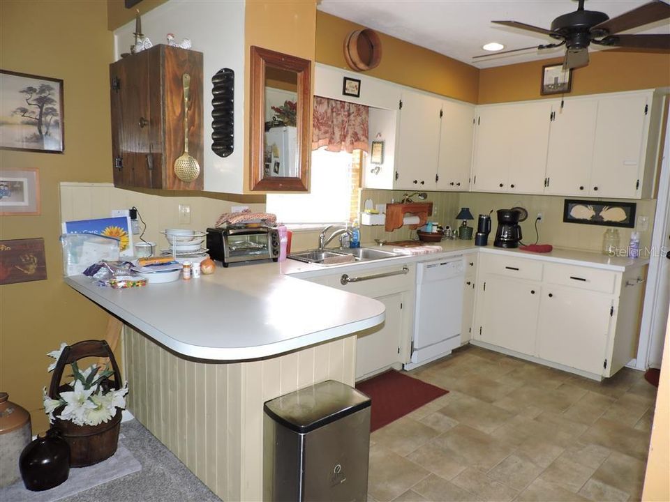 For Sale: $259,000 (3 beds, 2 baths, 1480 Square Feet)