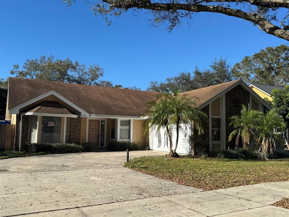 Recently Rented: $2,675 (4 beds, 2 baths, 2078 Square Feet)