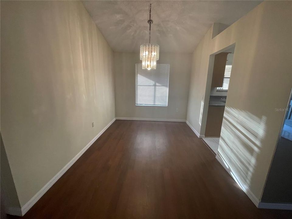 For Rent: $2,000 (3 beds, 2 baths, 1705 Square Feet)