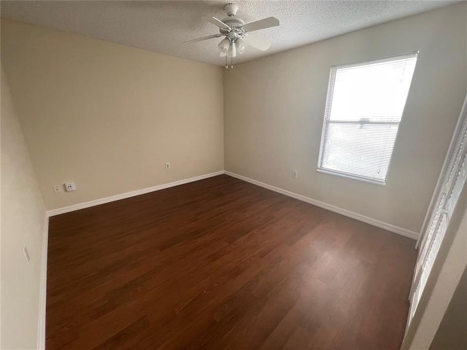 For Rent: $2,000 (3 beds, 2 baths, 1705 Square Feet)