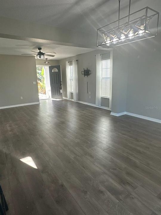 For Rent: $2,400 (3 beds, 2 baths, 1596 Square Feet)