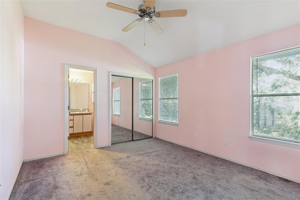 Master Bedroom & Bathroom