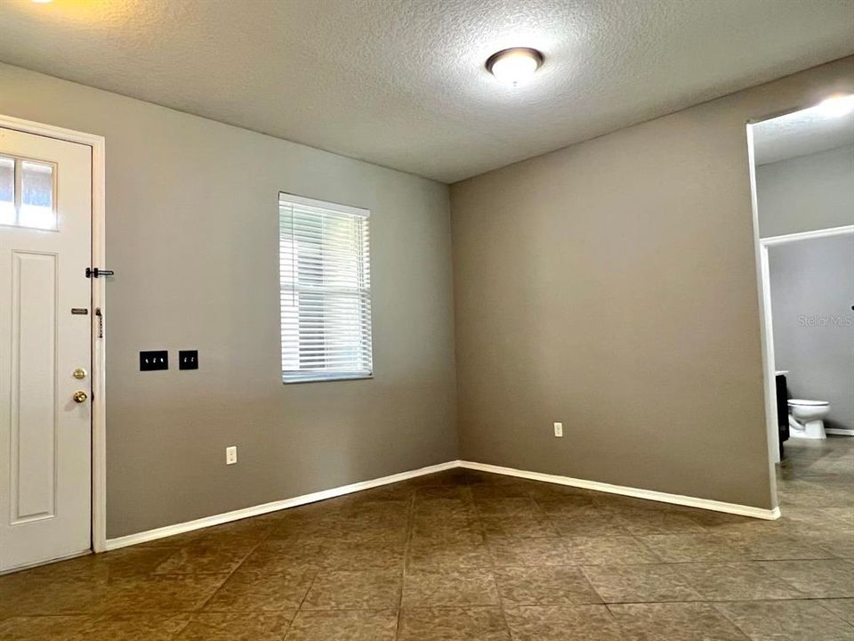 For Rent: $2,850 (3 beds, 2 baths, 1751 Square Feet)