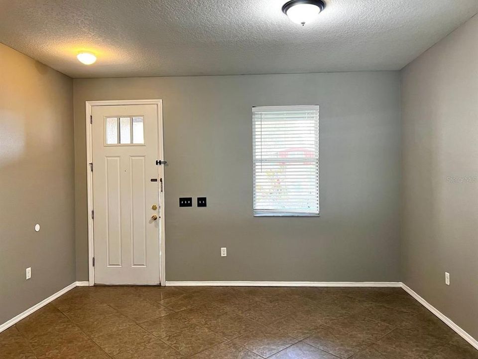 For Rent: $2,850 (3 beds, 2 baths, 1751 Square Feet)