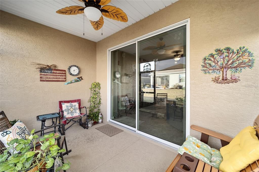 For Sale: $314,900 (2 beds, 2 baths, 1468 Square Feet)