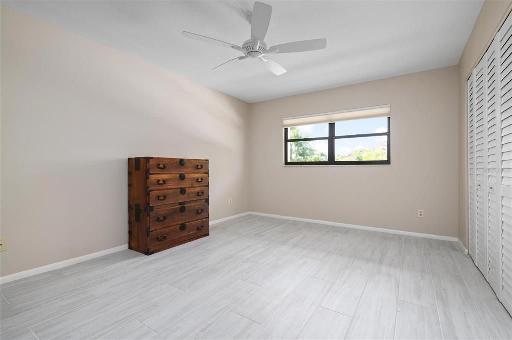 For Sale: $575,000 (2 beds, 2 baths, 1303 Square Feet)