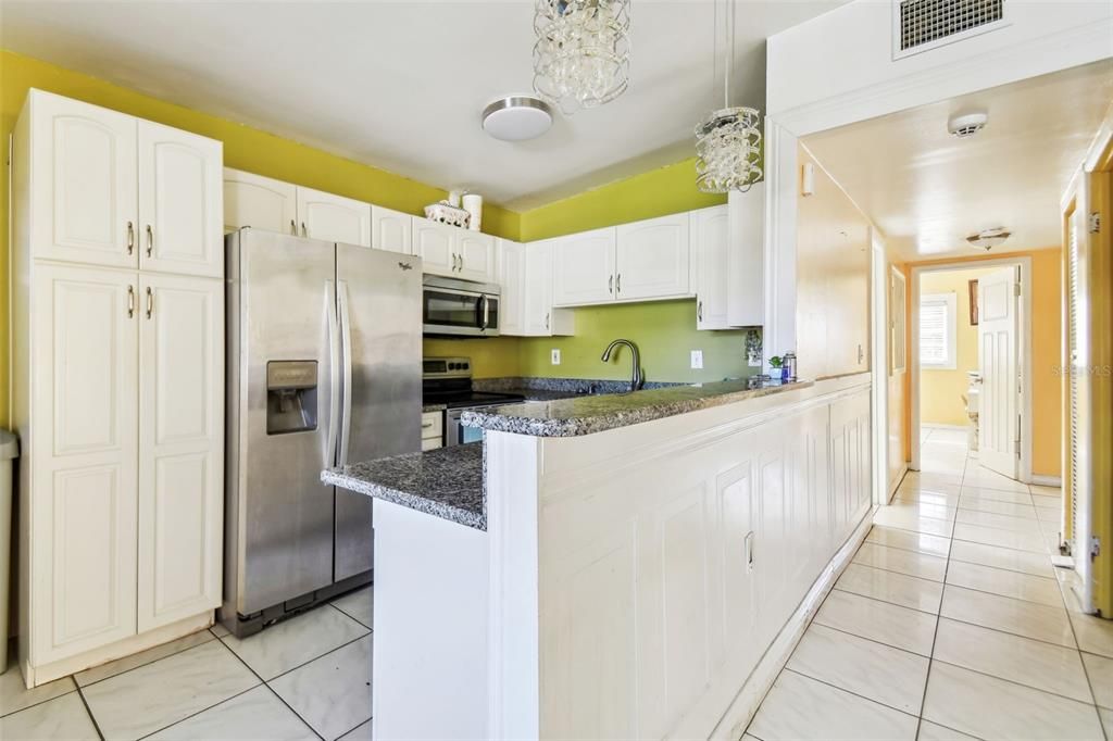 For Sale: $229,900 (3 beds, 1 baths, 1155 Square Feet)