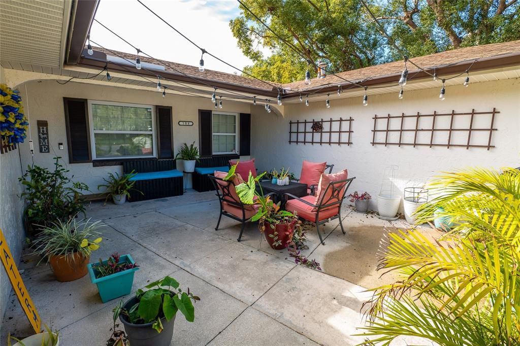 For Sale: $445,000 (3 beds, 2 baths, 1708 Square Feet)