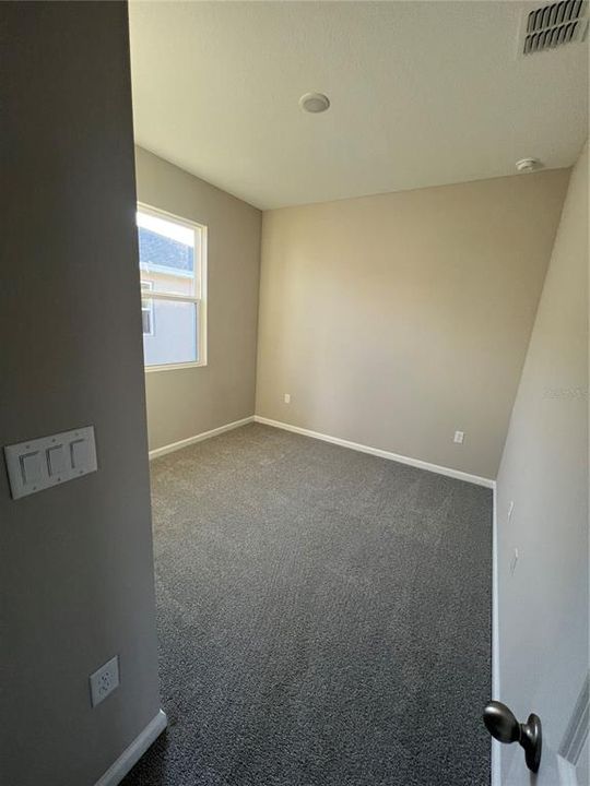 For Rent: $2,500 (3 beds, 2 baths, 1718 Square Feet)