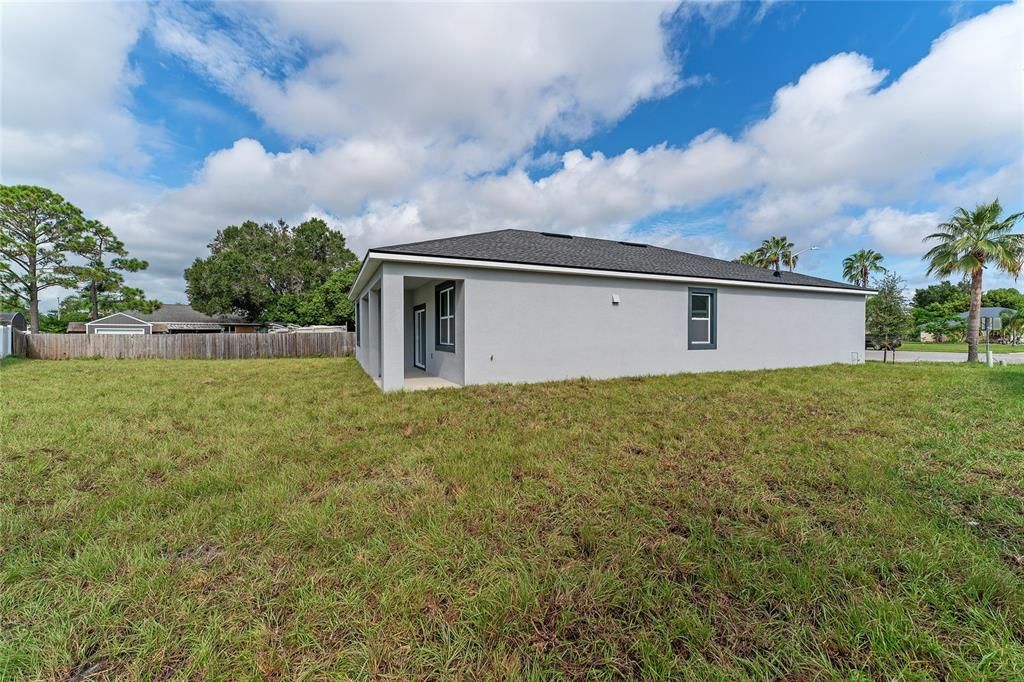 For Sale: $399,500 (4 beds, 2 baths, 1572 Square Feet)