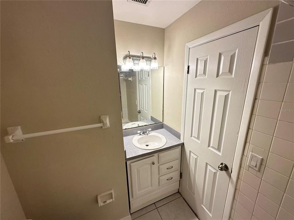 For Rent: $1,750 (2 beds, 2 baths, 1085 Square Feet)