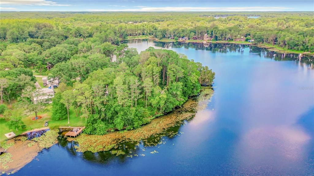 待售: $220,000 (0.98 acres)