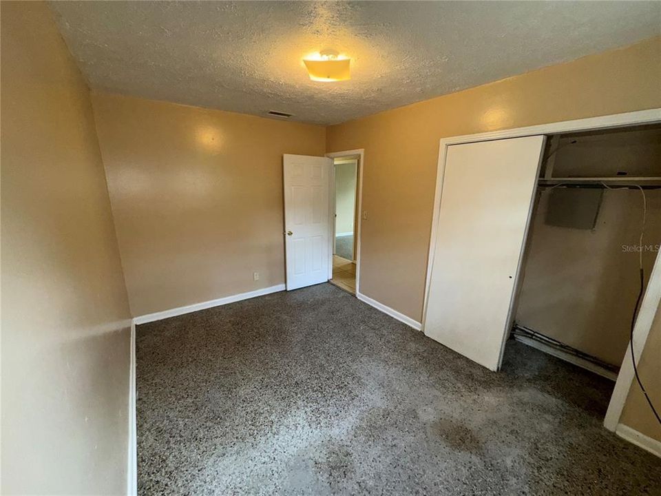 For Rent: $2,400 (4 beds, 2 baths, 1852 Square Feet)