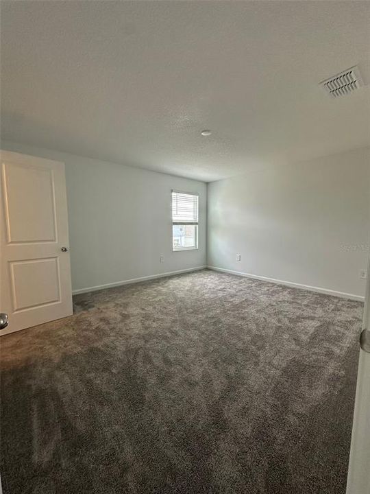 For Rent: $2,100 (4 beds, 2 baths, 1900 Square Feet)