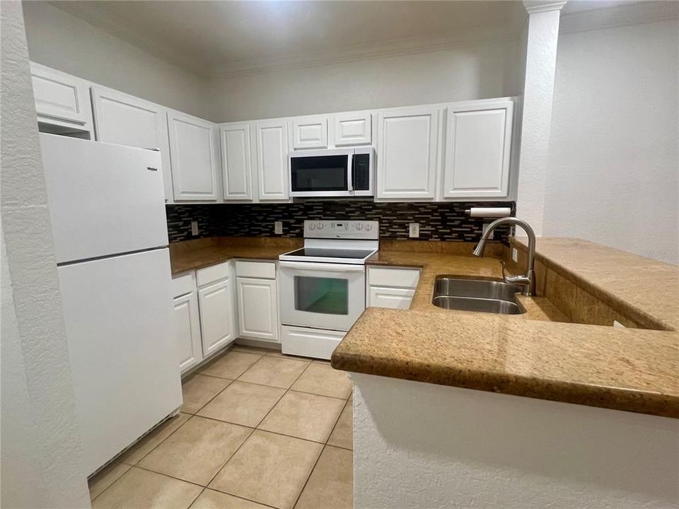 For Rent: $1,900 (2 beds, 2 baths, 1134 Square Feet)