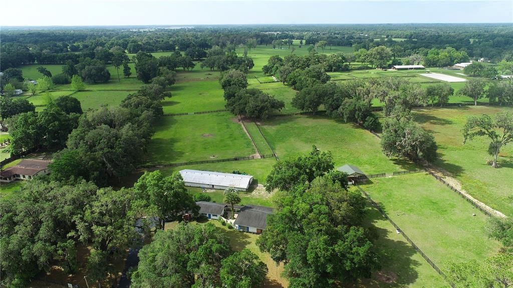 待售: $7,539,850 (2 贝兹, 2 浴室, 2044 平方英尺)