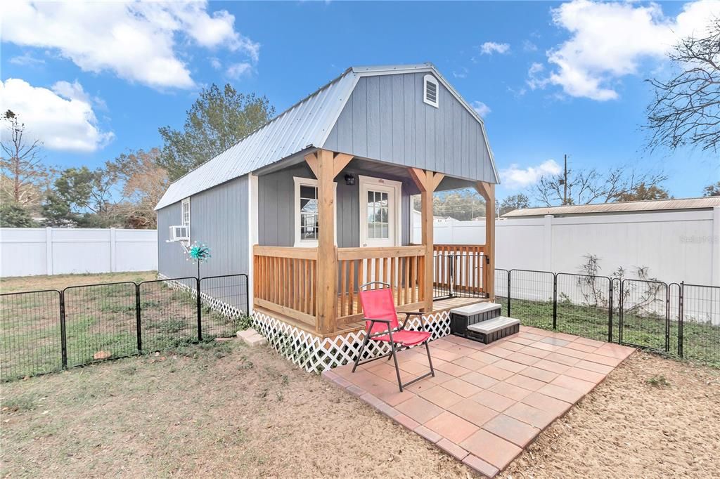 For Sale: $195,000 (3 beds, 2 baths, 960 Square Feet)