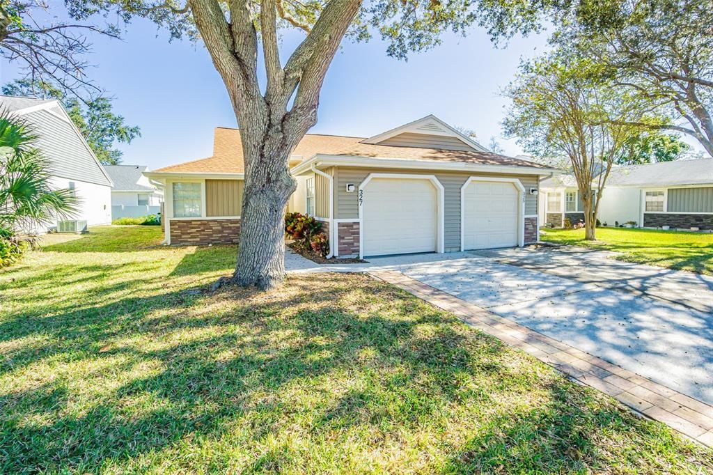 For Sale: $269,900 (3 beds, 2 baths, 950 Square Feet)