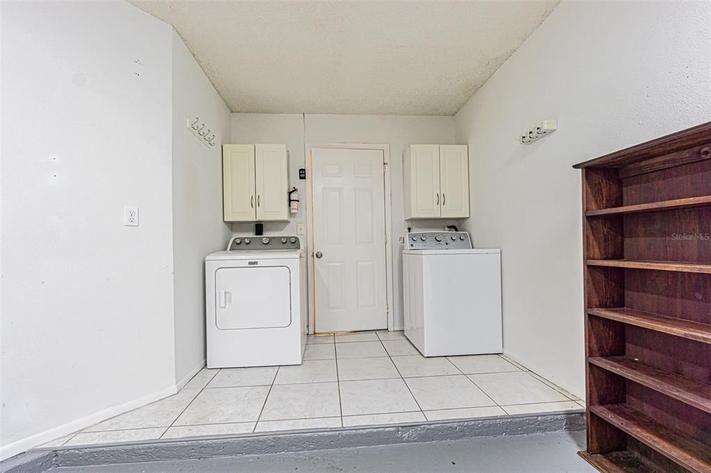 For Sale: $269,900 (3 beds, 2 baths, 950 Square Feet)