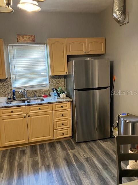 For Sale: $390,000 (4 beds, 1 baths, 2060 Square Feet)