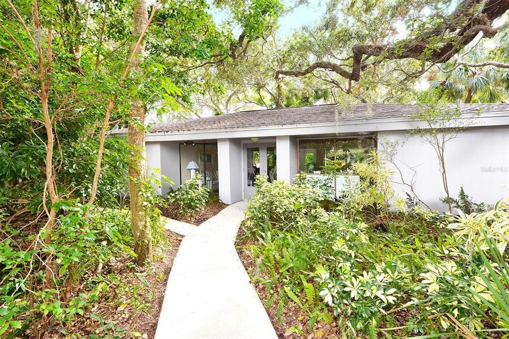 Bayside clubhouse nestled in a tropical setting