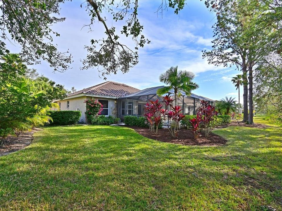 For Sale: $680,000 (3 beds, 2 baths, 1969 Square Feet)