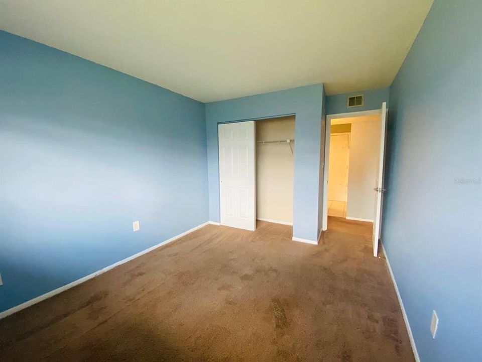 For Rent: $1,399 (2 beds, 1 baths, 881 Square Feet)