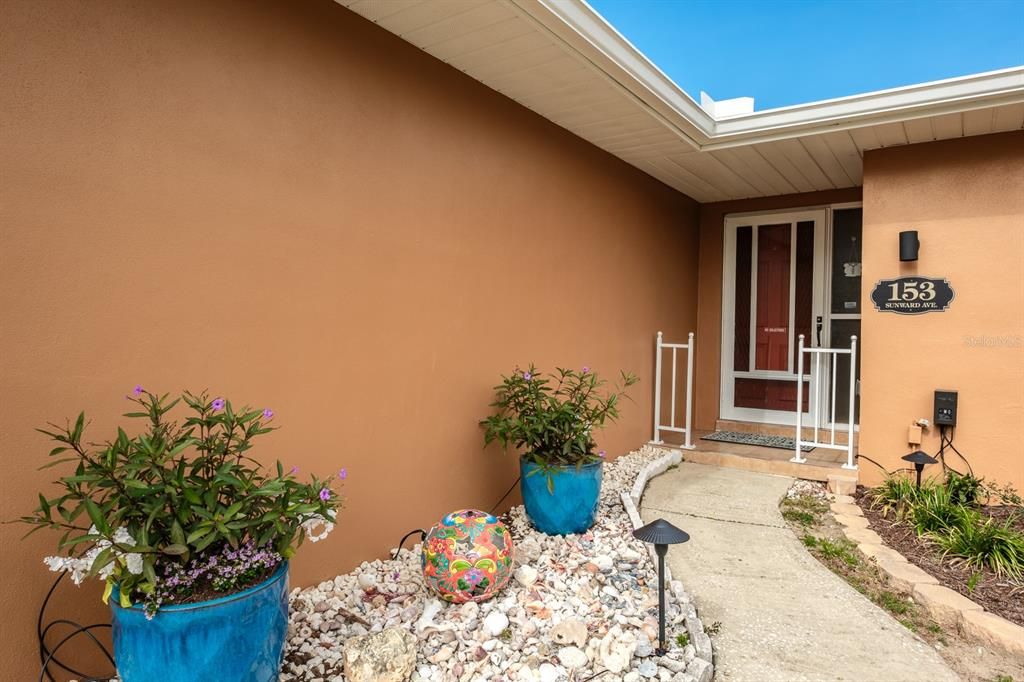 For Sale: $449,900 (2 beds, 2 baths, 1752 Square Feet)