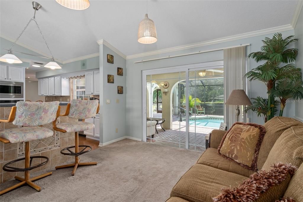 На продажу: $705,000 (3 спален, 2 ванн, 1747 Квадратных фут)